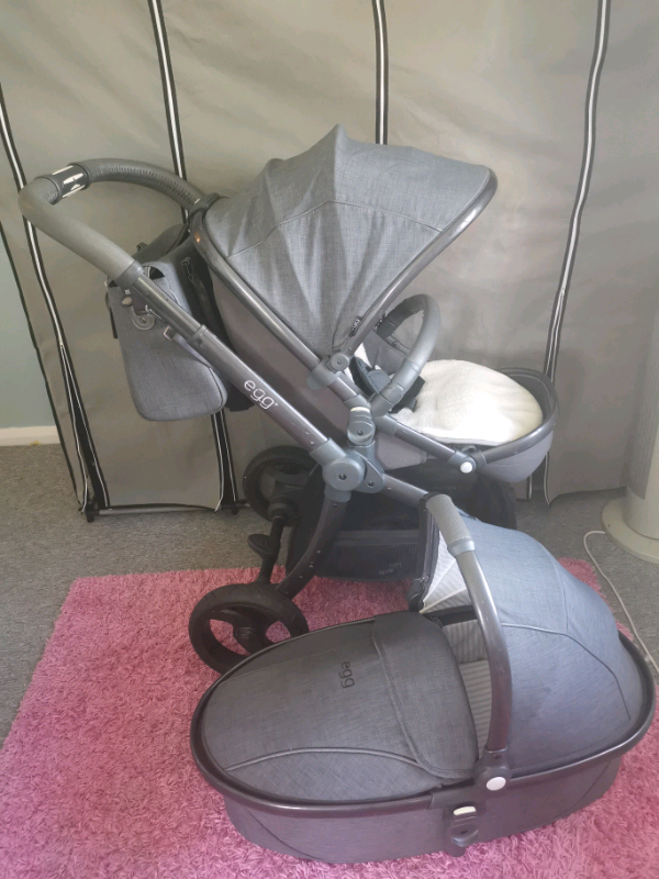 egg quantum grey footmuff